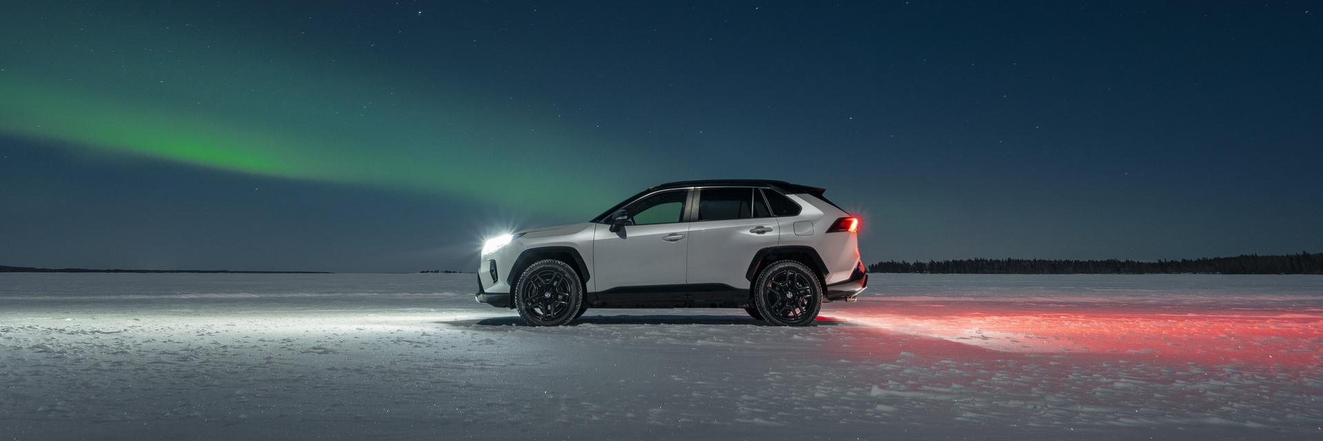 Toyota-RAVE4-lulea-exterieur-linker-zijaanzicht-02