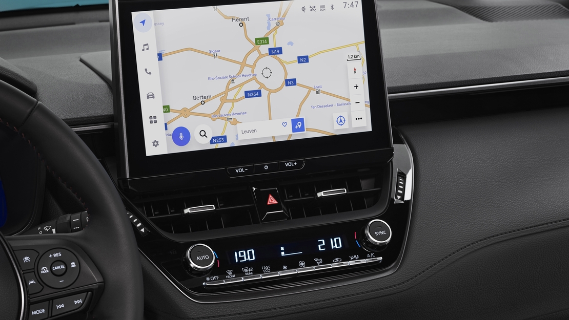 Toyota-Corolla-Cross-interieur-dashboard-stuur-close-up_liggend