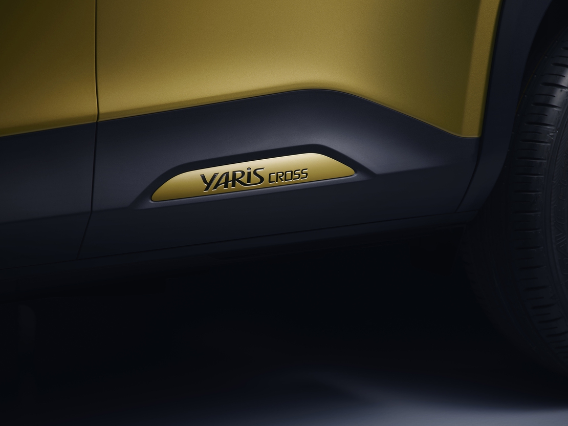 09-Toyota-ontlhult-gloednieuwe-Yaris-Cross-een-slimme-SUV-in-het-B-segment.jpg